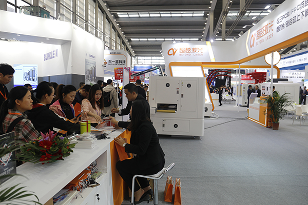 現(xiàn)場(chǎng)抽獎(jiǎng)活動(dòng).JPG 現(xiàn)場(chǎng)抽獎(jiǎng)活動(dòng).JPG