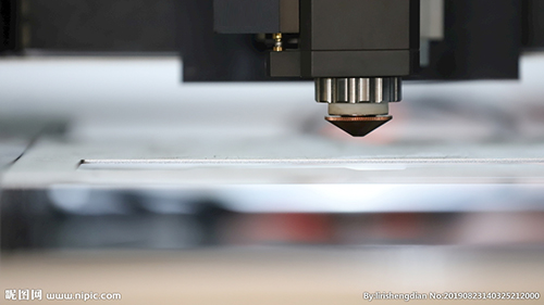 如今光纖激光打標(biāo)機(jī)是否降價(jià)了？