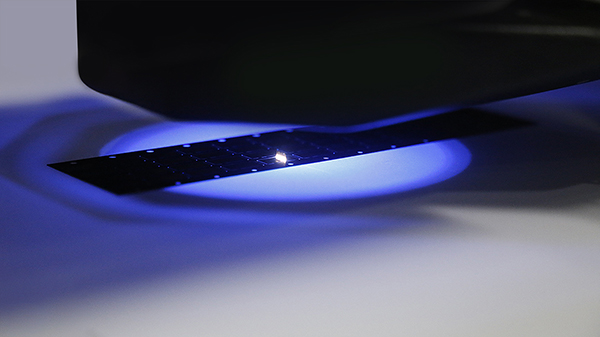 加工行業(yè)的快速發(fā)展，激光設(shè)備發(fā)展駛?cè)肟燔嚨溃?1